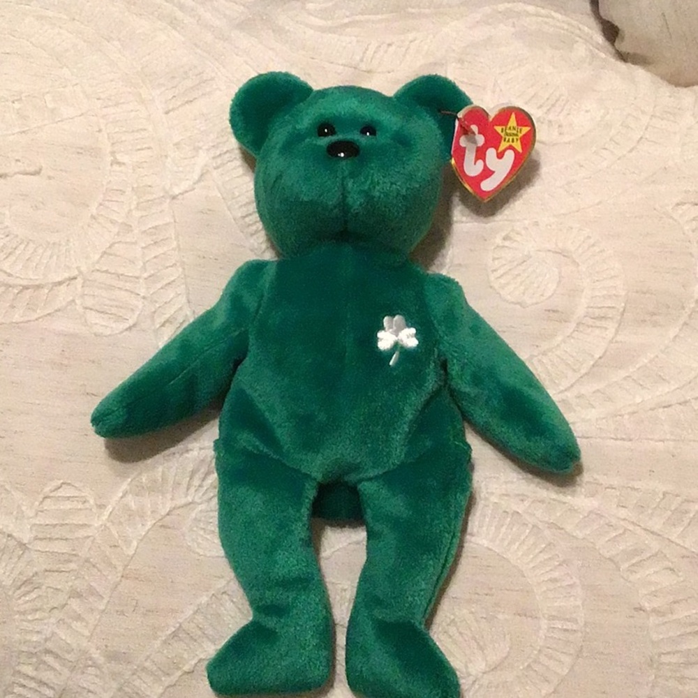 VINTAGE TY beanie baby COLLECTIBLE  ERIN the green bear